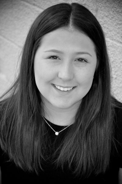headshot of Miss Emily, children's dance teacher at the dance shoppe in Milton Ontario